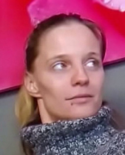 Bisexual German milf wife wants first time FFM threesome at swinger casting